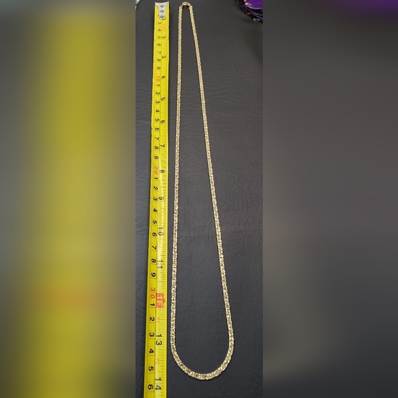 42 Piece Vintage to Modern Gold Tone Jewelry Lot - some branded - Picture 12 of 16